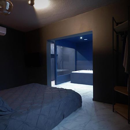 La Suite - Loft Spa Tavernes Exterior photo